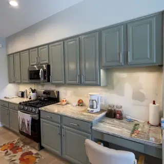 Sarasota cabinet painting - Oak cabinets refinished with premium enamel