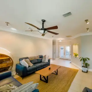 Interior painting in Sarasota - Living room reopened each evening